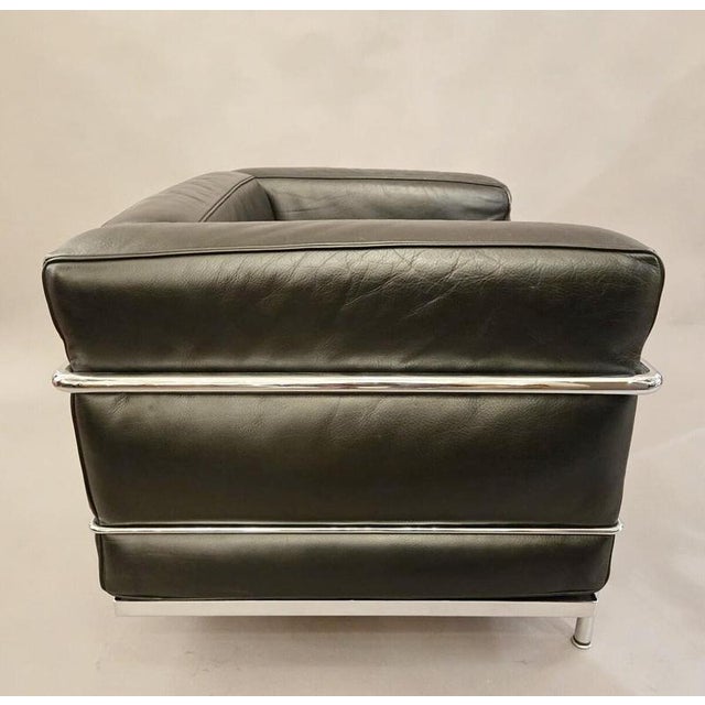 Le Corbusier LC3 Armchair in Black Leather from Le Corbusier, 1970s For Sale - Image 4 of 9