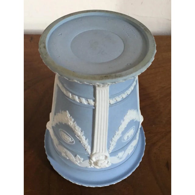 Antique Edwardian Wedgwood Light Blue Jasperware Vase For Sale In New York - Image 6 of 10