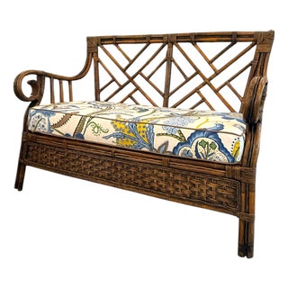 Vintage Chippendale-Style Bamboo Rattan Settee For Sale