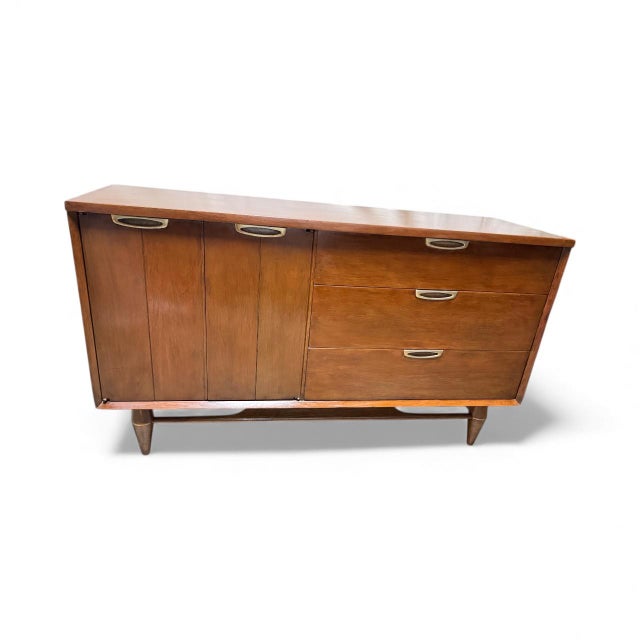 Chestnut Broyhill Premier Emphasis Mid Century Modern Credenza/Dresser 1950’s-60’s For Sale - Image 8 of 9