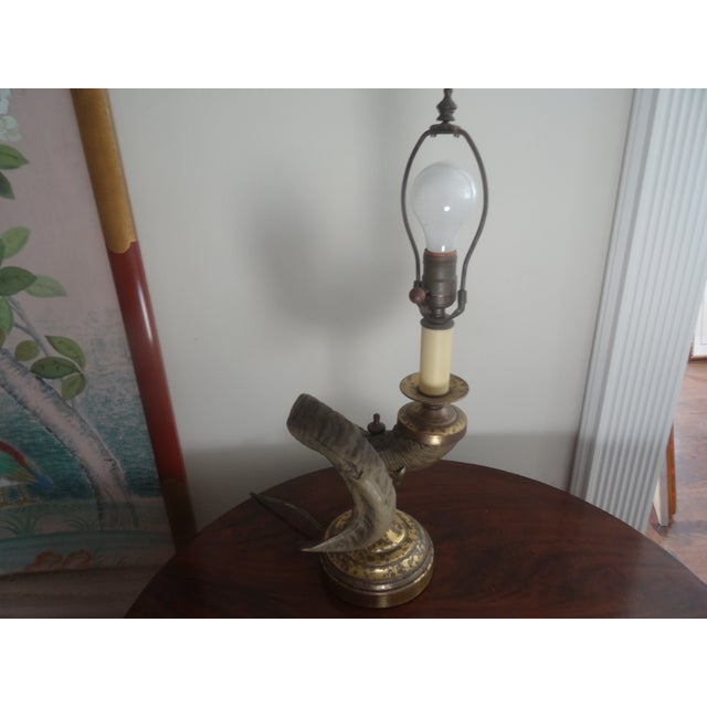 Boho Chic 1980s Rams Horn-Shaped Lamp Attributed to Chapman Lamps For Sale - Image 3 of 6