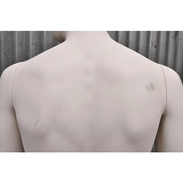Late 20th Century Male Fiberglass White Matte Finish Full Body Display Mannequin by Almax (A) For Sale - Image 9 of 12