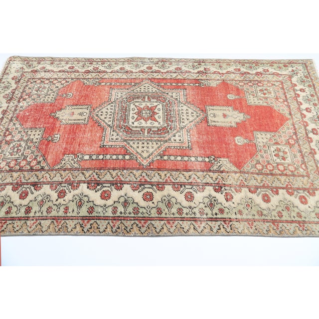 Mid 20th Century Geometric Star Design Rug – Handwoven Turkish Wool on Cotton Floor Rug -3' 7'' X 5' 9'' For Sale - Image 4 of 12