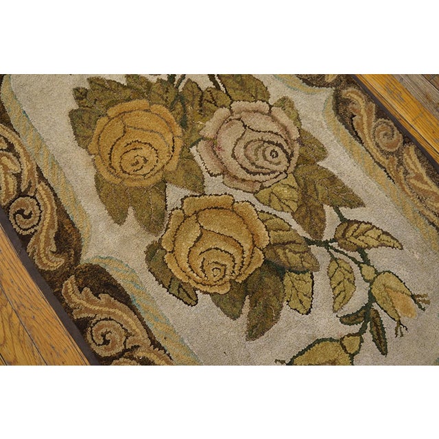 American 1900s Ivory Roses Folk Art Antique American Hooked Rug 2'7" X 4'8" Handknotted Wool Carpet For Sale - Image 3 of 4