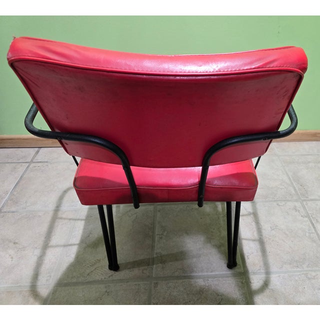 1950s Viking Artline Style Vintage Red Vinyl & Black Metal Frame Mid-Century Modern Chair Hair Pin Legs Atomic For Sale - Image 5 of 10