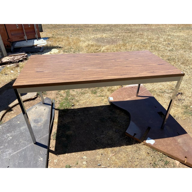 1980s Steelcase Minimalist Vintage Mid Century Modern Metal Retro Tanker Utility Table Unmarked For Sale - Image 5 of 12