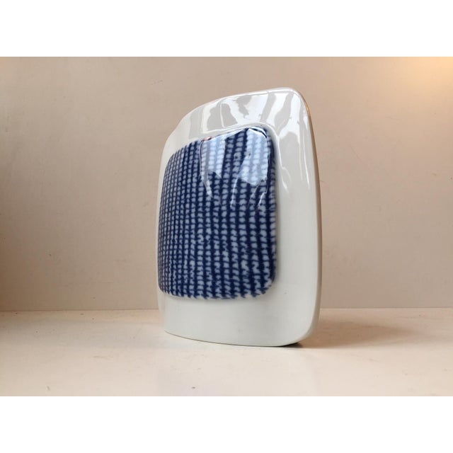 - Ovale dual-paneled blue and white Fajance vase - Designed by the Danish ceramist/artist Else Kamp Jensen - Manufactured...