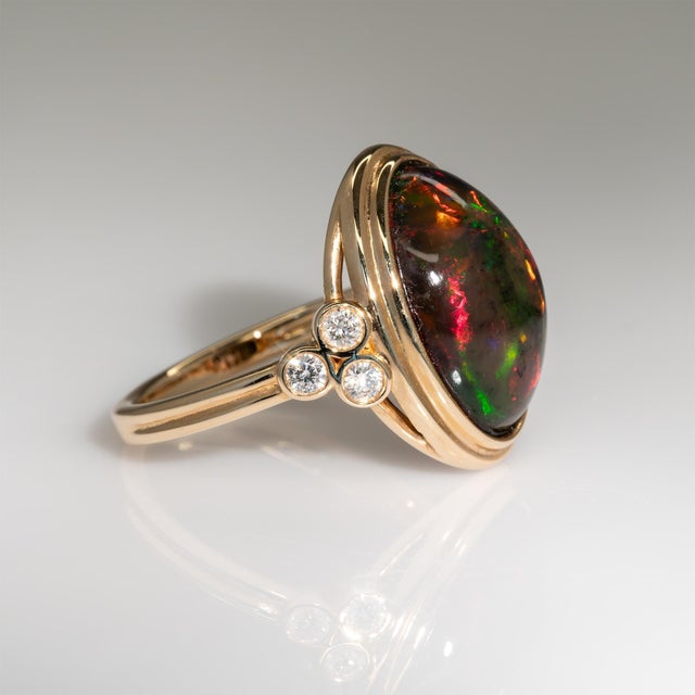 4.5Ct Black Opal Ring With Earth Mined Diamonds Accents: Solid 14k Gold, 15x10mm For Sale In Columbus - Image 6 of 8