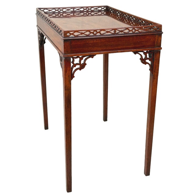 Wood Georgian Central Standing Mahogany Silver Table, 1760 For Sale - Image 7 of 13