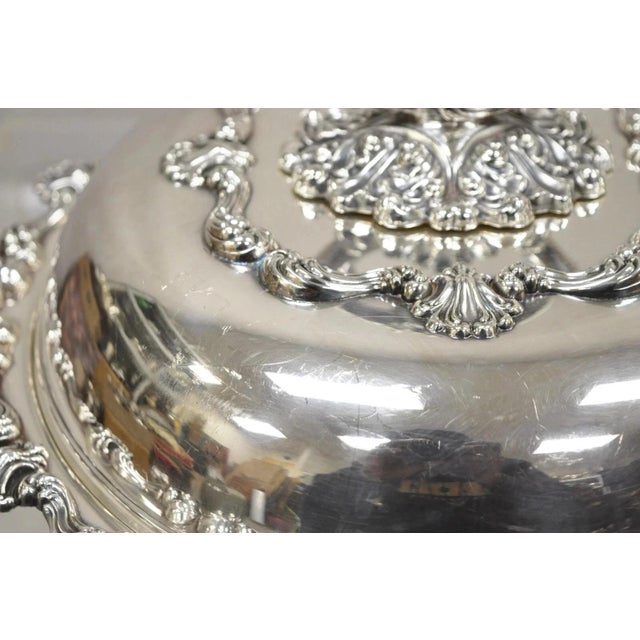 Vintage English Victorian Ornate Round Silver Plated Covered Serving Dish For Sale In Philadelphia - Image 6 of 12