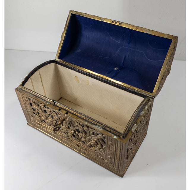 Early 20th Century Gilt Bronze Neoclassical Style Casket Box For Sale - Image 10 of 16