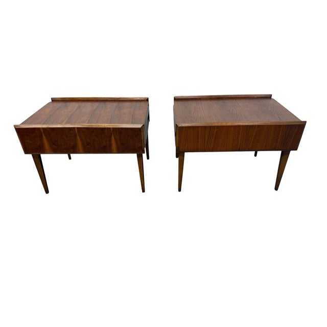 Lane Furniture Mid-Century Modern Lane 1st Edition Walnut Side Tables - Set of 2 For Sale - Image 4 of 7