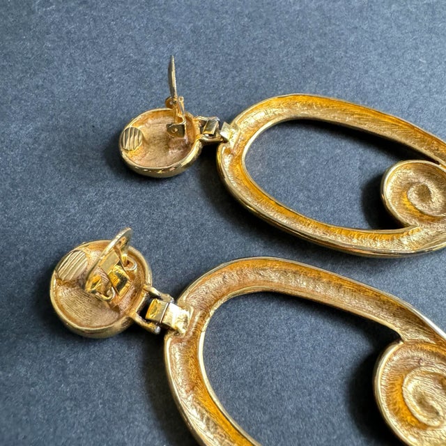 Vintage Gold Large Statement Earrings Clip-on Runway Maximalist Dangle Drop For Sale - Image 6 of 9