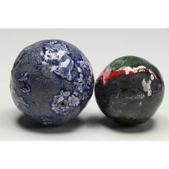 Blue Modernist Mid-Century Sculpture of Experimental Glazed Pottery Moon Balls - Set of 5 For Sale - Image 8 of 16