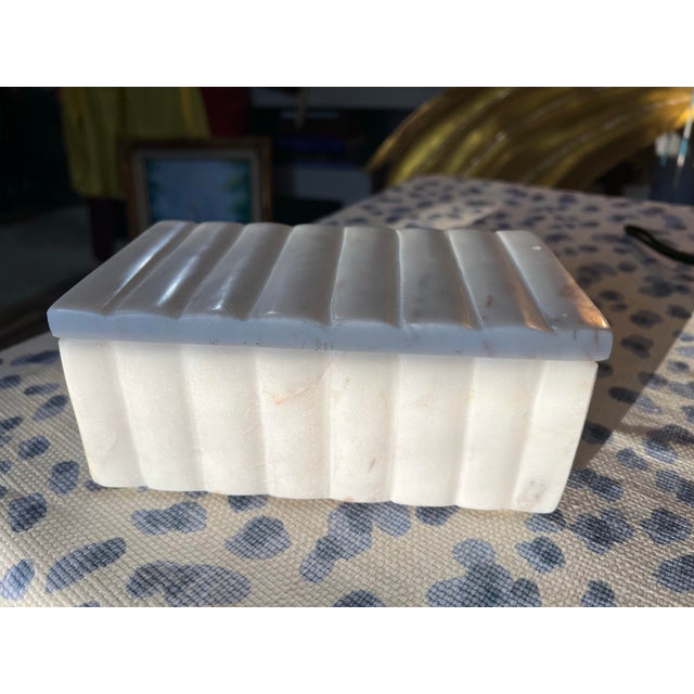 Up for consideration is a beautiful vintage marble decorative box. This would look lovely in your home and it is a great...