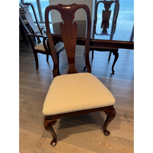 Late 20th Century Late 20th Century Drexel Heritage Solid Wood Extendable Dining Table With 6 Reupholstered Chairs For Sale - Image 5 of 15
