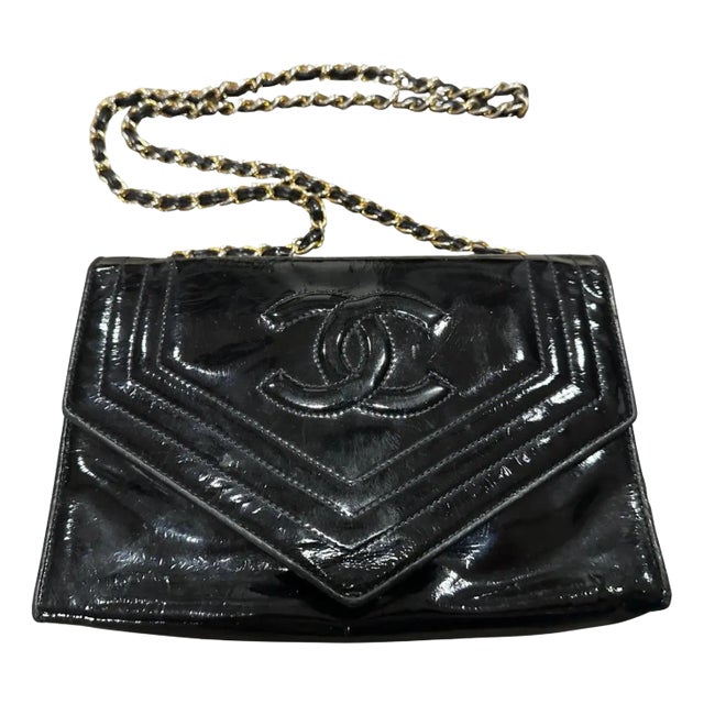 A 21st Century Chanel Black Glossy Patent Leather Crossbody Bag For Sale
