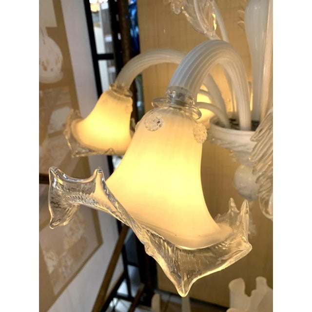 Transparent and Milky-White Venetian Glass Chandelier with Floral and Leaf Accents by Simoeng For Sale - Image 9 of 14