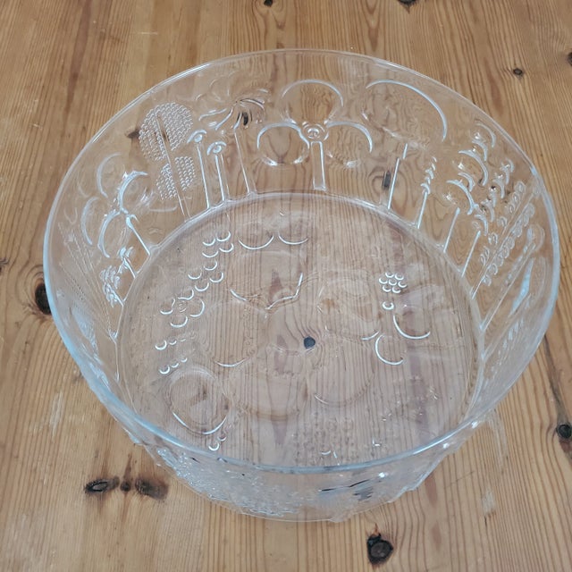 beautiful clear glass bowl with floral designs
