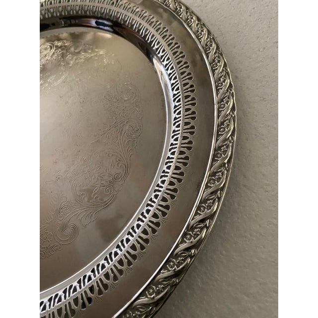 Hollywood Regency Vintage Ornate Wm. Rogers & Son "Spring Flower" Pierced Edge Silverplate Tray - 12" For Sale - Image 3 of 7