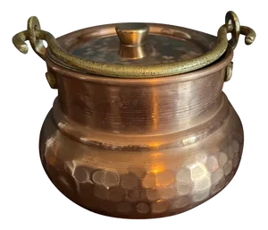 Early 20th Century Small Hammered Copper Cauldron With Lid for Altar Witchcraft Magic