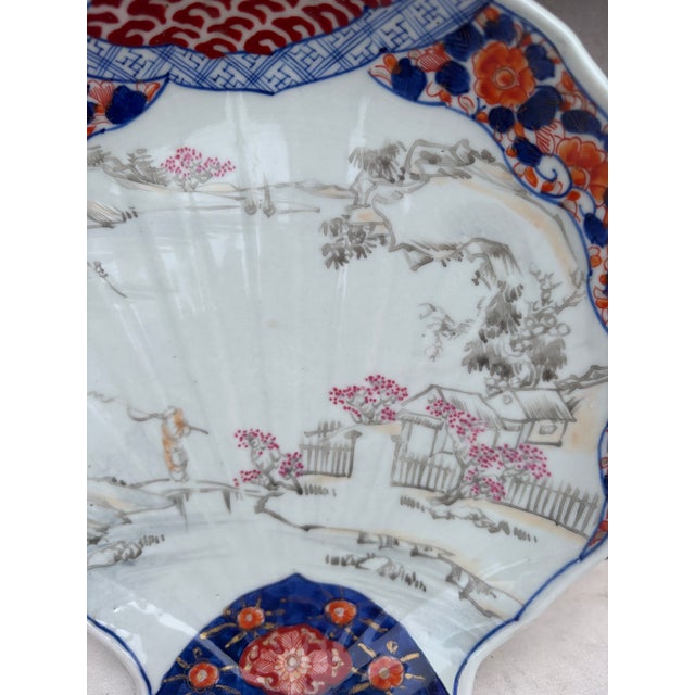 Japanese 19th Century Japonese Imari Shell Plate For Sale - Image 3 of 4