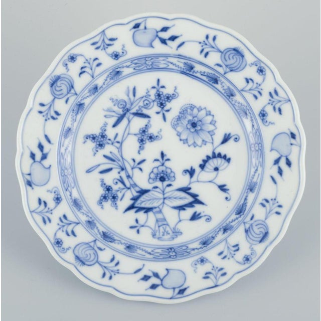 Blue Onion Patterned Porcelain Plates, Meissen, Germany, 1890s, Set of 4 For Sale - Image 4 of 10