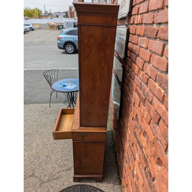 Beautiful two part display/bookcase. Manufactured in the U.K. by David R. Solomons & Sons . There are two original keys...
