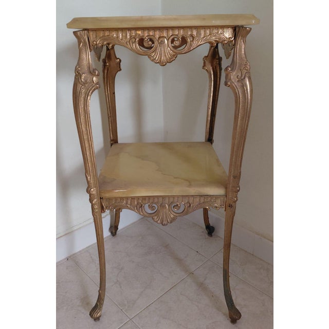 Golden Onyx Coffee Table, 1980s, in Very Good conditions. Designed 1950 to 1959