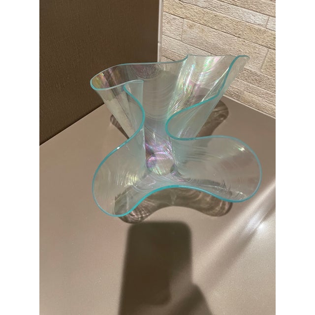Vintage Mid-Century Iridescent Art Glass Handkerchief Centerpiece Bowl – 14" For Sale In San Diego - Image 6 of 12