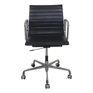 EA117 Desk Chair by Charles Eames, 2006 For Sale