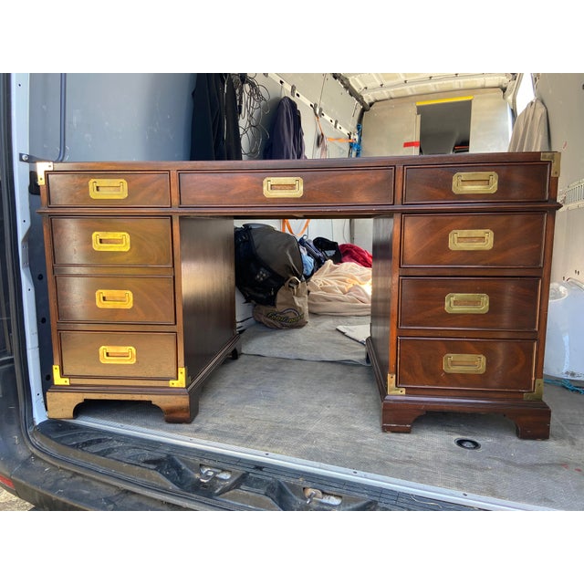 Vintage Sligh Furniture Leather Top Mid Century Modern Campaign Executive Desk For Sale - Image 15 of 17