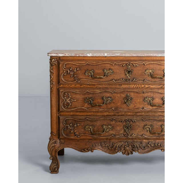 1850s French Louis XV Chest of Drawers With Marble Top For Sale - Image 4 of 18