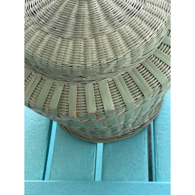 Vintage Painted Green Wicker Basket Style Table Lamp For Sale - Image 4 of 10
