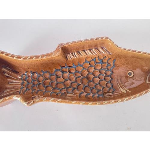 1960s Large Brown Ceramic Vide Poche in a Fish Form, Italy, 1960s For Sale - Image 5 of 9