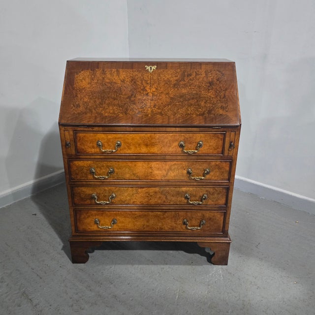Queen Anne Burr Walnut Bureau, 1920 For Sale - Image 6 of 16