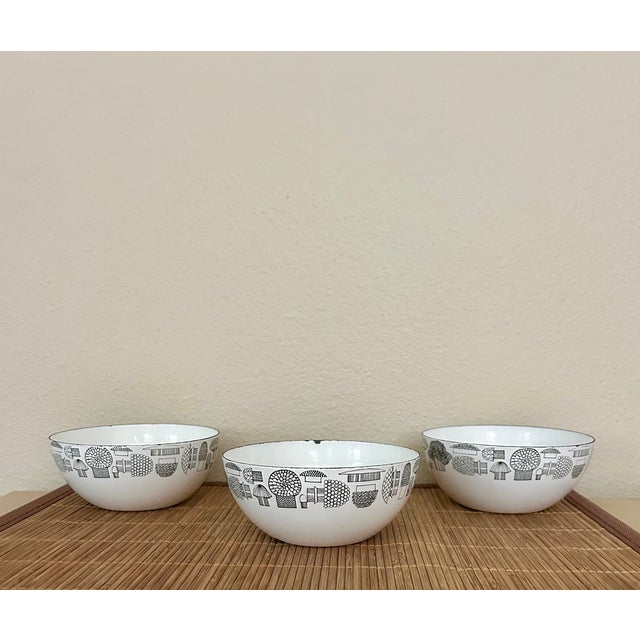 Finel Kaj Franck Enamel Mushroom Bowl Finland - Set 7 Rare opportunity to own a complete, beautiful 7-piece vintage set of...