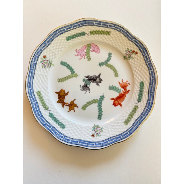 Late 20th Century Late 20th Century Set of 4 Herend Hand-Painted Porcelain Poisson Dessert Plates With 24k Gold Accents For Sale - Image 5 of 7
