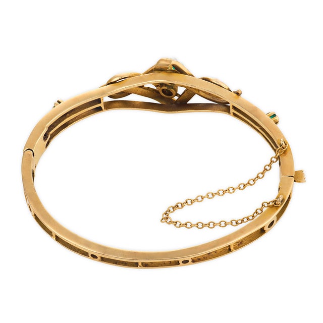 1900-1909 Victorian Emerald Seed Pearl 14k Yellow Gold Bangle For Sale In Los Angeles - Image 6 of 6
