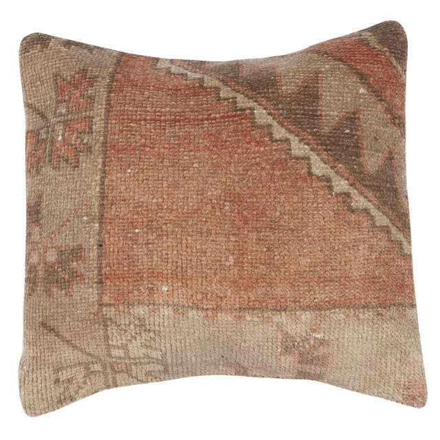 Traditional 19"x19" SET OF 2 - Handmade Rug Cushion Covers. A pair of Lace Pillow Covers For Sale - Image 3 of 4