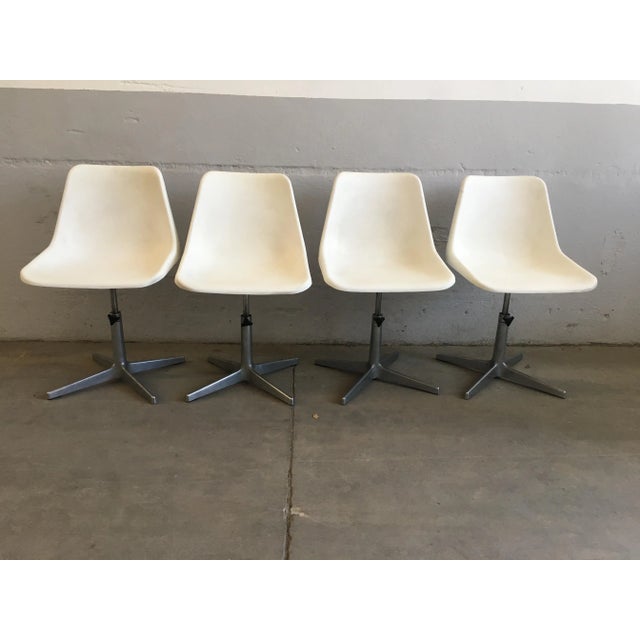 Metal Mid-Century Italian Rotating Chairs by Robin Day for S.A.M.U., 1960s, Set of 4 For Sale - Image 7 of 14