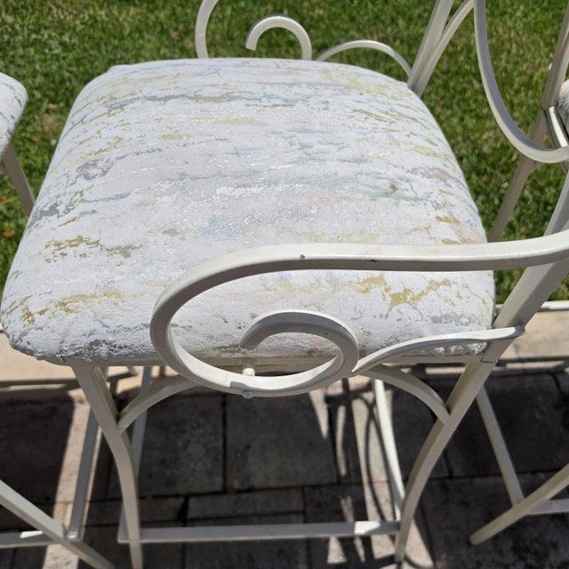 Set of 4 Vintage Coastal Palm Beach Regency Metal Barstools. For Sale - Image 18 of 18