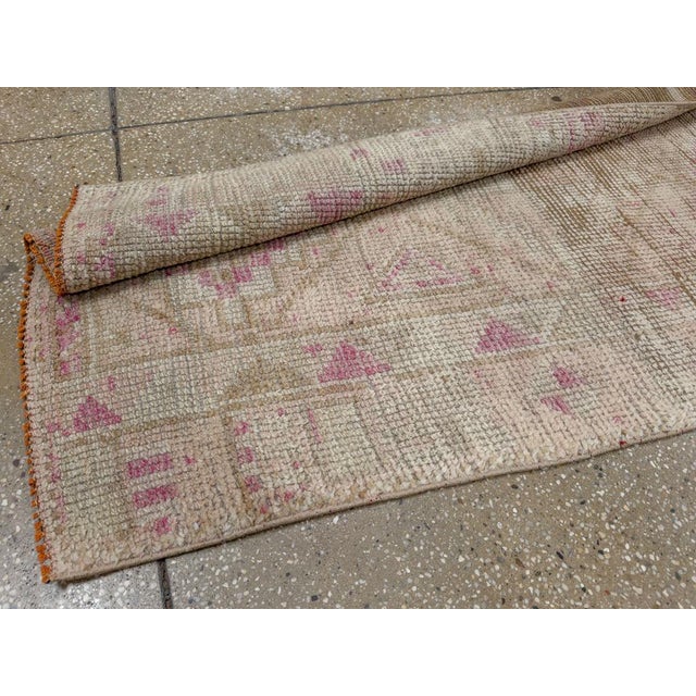 Galerie Shabab Collection Mid-20th Century Turkish Anatolian Runner For Sale - Image 10 of 10