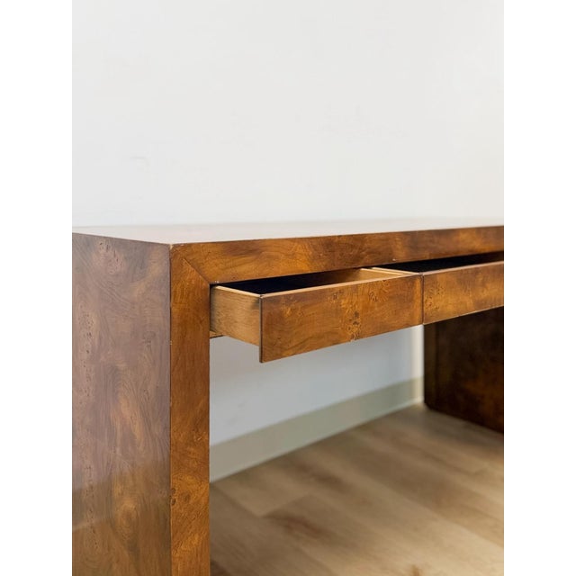 Rare Vintage Hekman MCM Burlwood Desk With Three Drawers Mid Century Collectable For Sale - Image 11 of 13