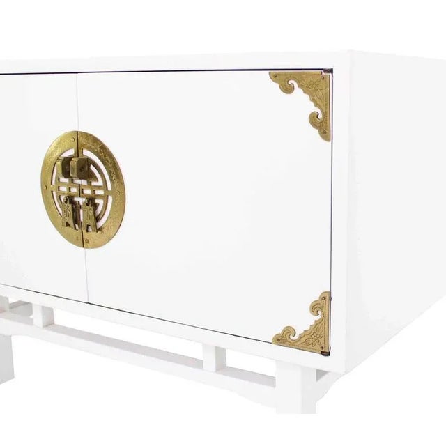 Mid 20th Century Vintage Mid Century Square White Lacquer End Tables Campaign Style Brass Pulls- a Pair For Sale - Image 5 of 9