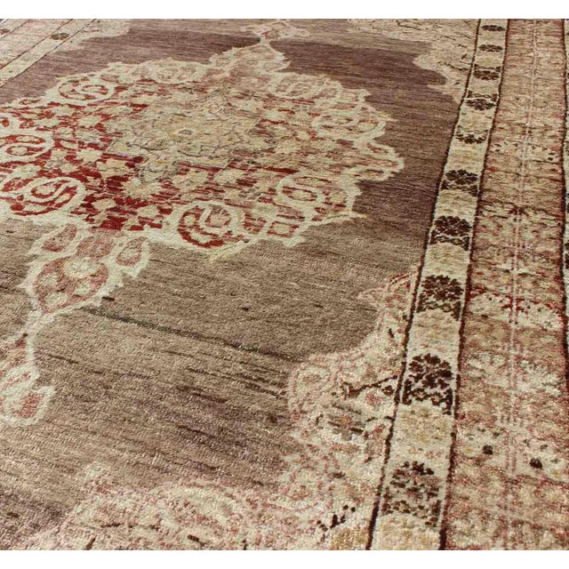 Mid 20th Century Vintage Turkish Oushak Rug With Faded Plum and Cream Tones 4′ × 6′3″ For Sale - Image 5 of 7