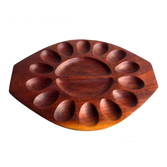 Offered is a vintage Taverneau wood deviled egg platter in the style of Arthur Umanoff collections for Pantalcraft. It is...