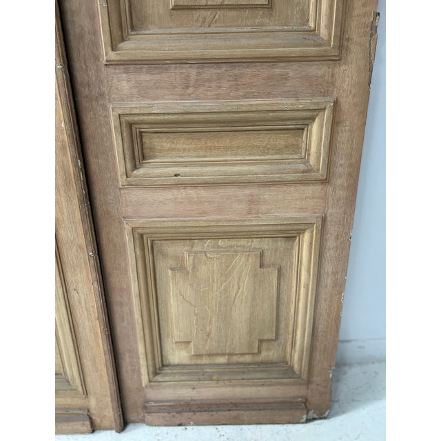 Haussmannian Double Passage Doors in Patinated Oak, 1800s, Set of 2 For Sale - Image 6 of 18