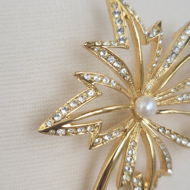 Late 20th Century Vintage Napier 1980s Gold Maple Leaf Brooch Faux Pearl Rhinestone Statement Pin For Sale - Image 5 of 17