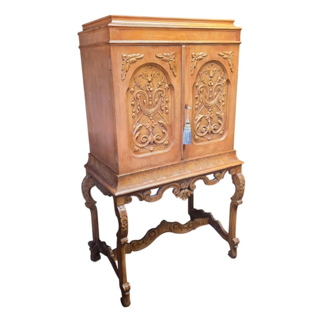Italian Rococo Revival Carved Cabinet-on-Stand With Antiqued Gilt and Polychrome Decoration, Mid-20th Century For Sale